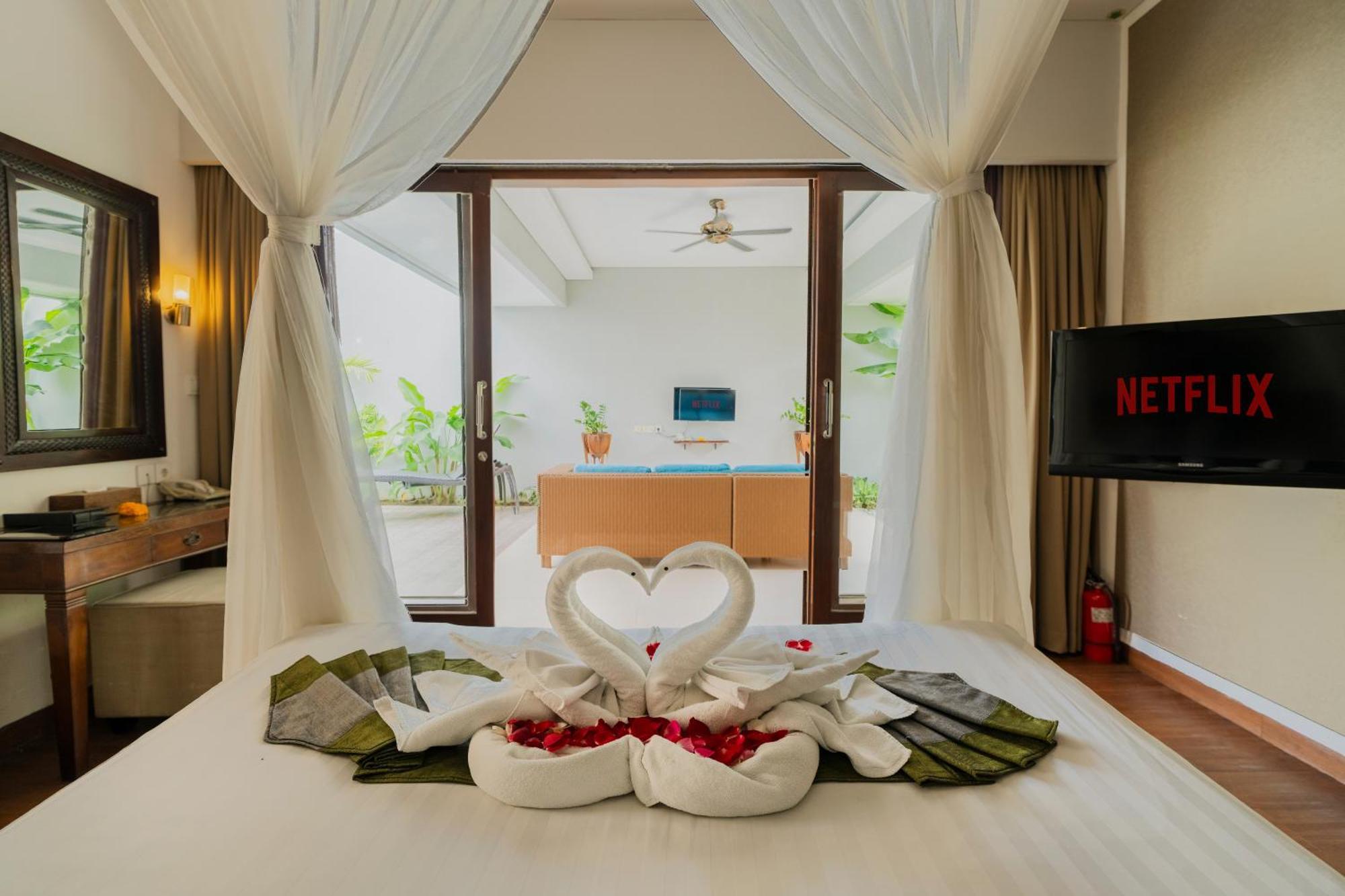 Desamuda Village Seminyak Esterno foto