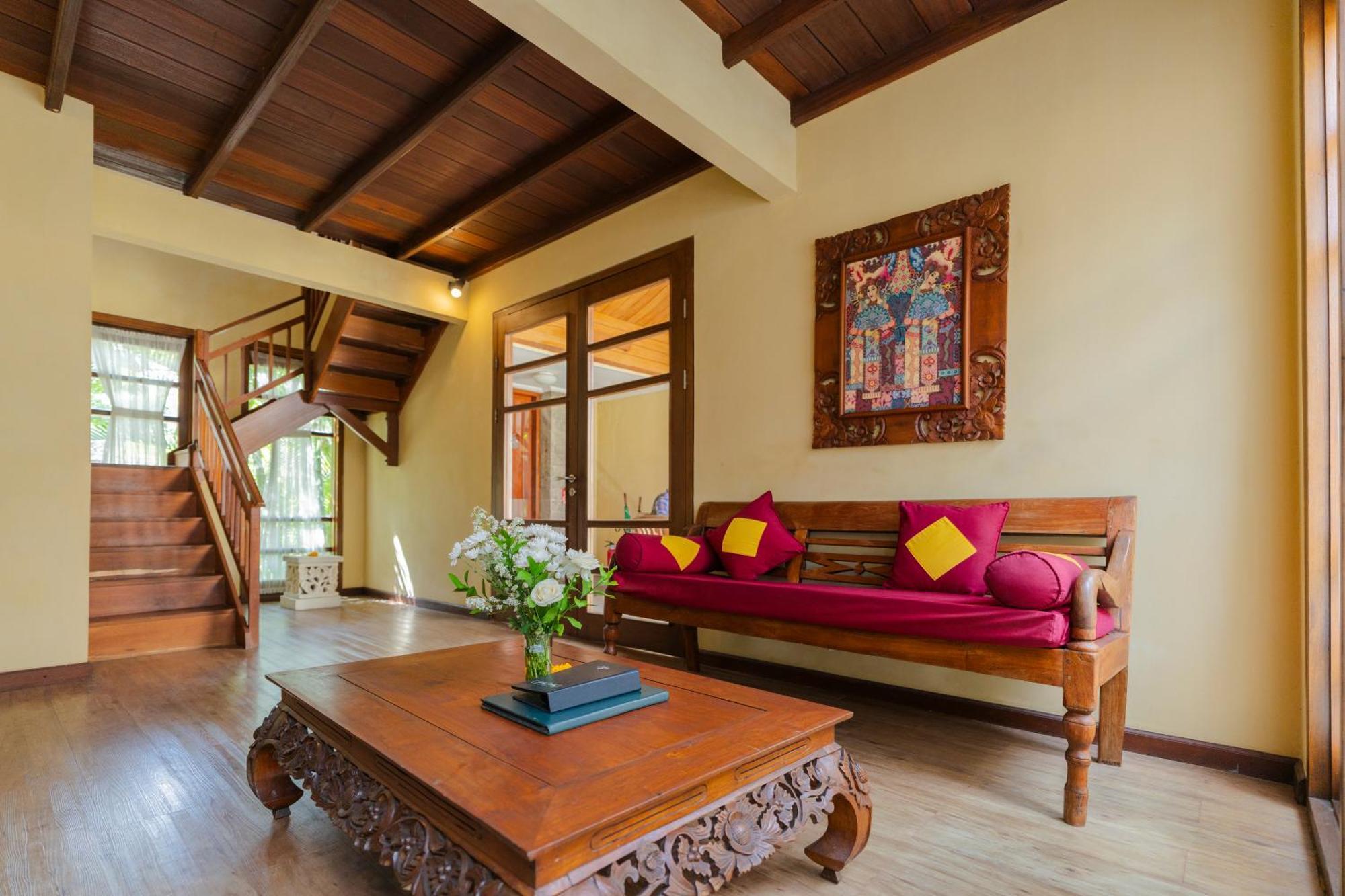 Desamuda Village Seminyak Esterno foto