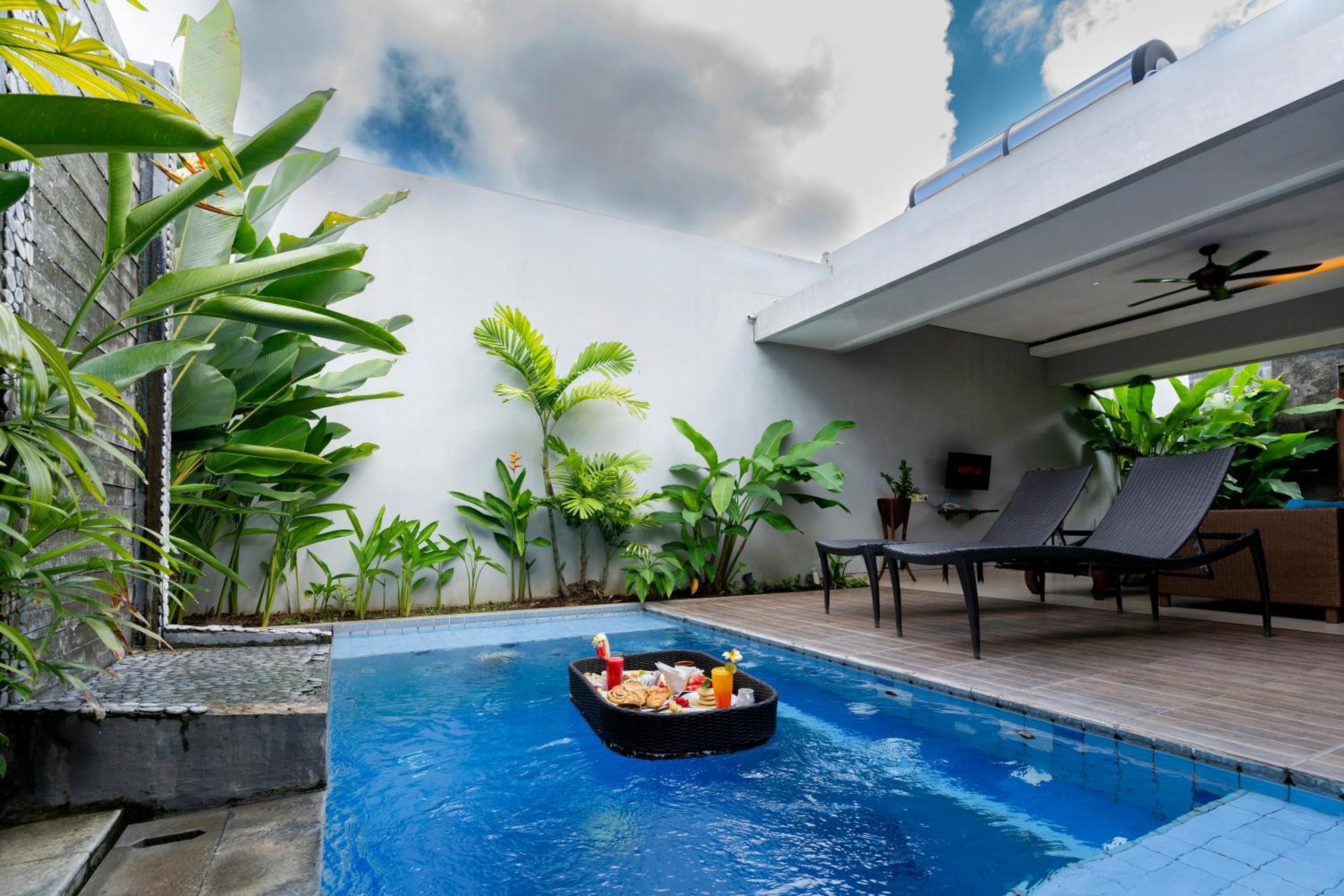 Desamuda Village Seminyak Esterno foto
